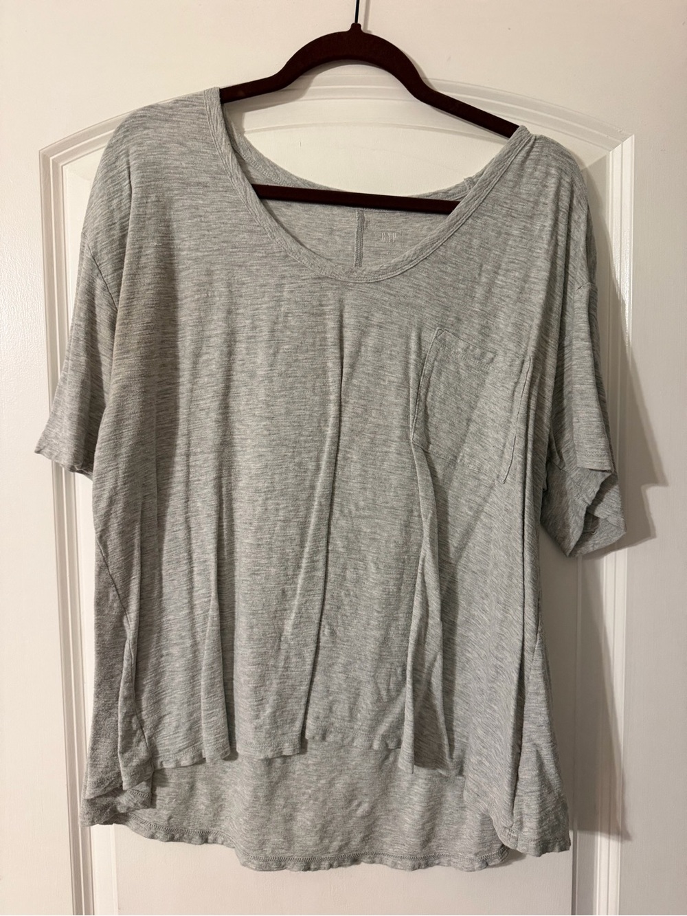 GAP Light Gray Scoop Neck Short Sleeve Tee